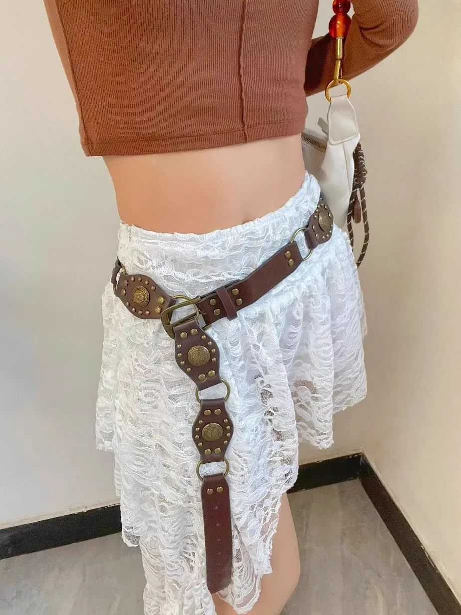 1 Stück Western-Cowboy-Nieten-Patchwork-Ledergürtel, Retro-Design, modischer Gürtel mit quadratischer Schnalle für Damen, geeignet für den täglichen Gebrauch. – Detail 2
