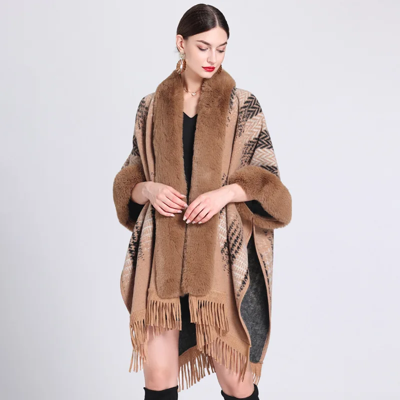 Winter New Poncho Cape Big Faux Fur Collar Cloak Tassel Thickened Warm Loose Plaid Batwing Sleeves Streetwear Long Coat