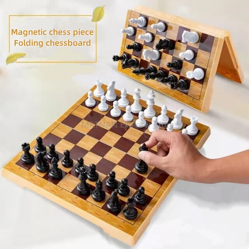 

Wooden Folding Large Board Magnetic Chess 32 Set Pieces Interior Travel Board Party Game Table For Storage Portable Set Kid