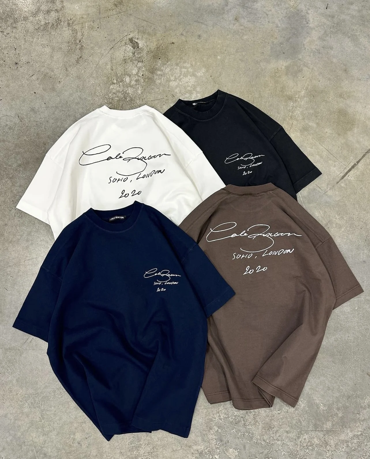 

Футболка CB 2023ss для мужчин и женщин, тенниска с короткими рукавами, повседневная майка с принтом Коула, БАКСТОН, с ярлыком, 1:1