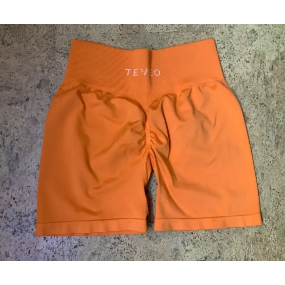 Women Yoga High Tight Sports Yoga Pants Casual Seamless High Waisted Hip Shorts Men Gym Yaga Shorts sports shorts running shorts yoga shorts workout shorts