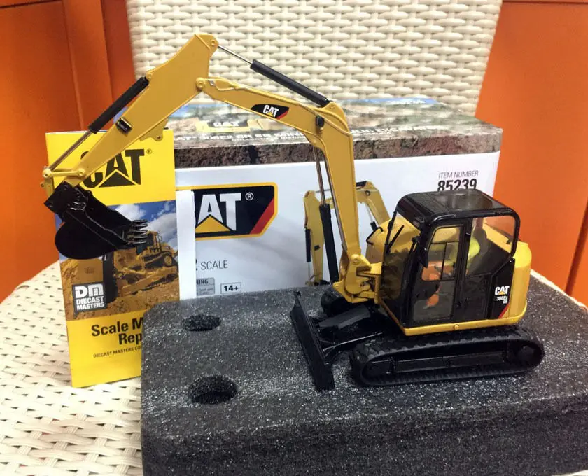 Cat 308E2 CR SB Mini Hydraulic Excavator Metal 1/32 Scale By DieCast Masters #85239