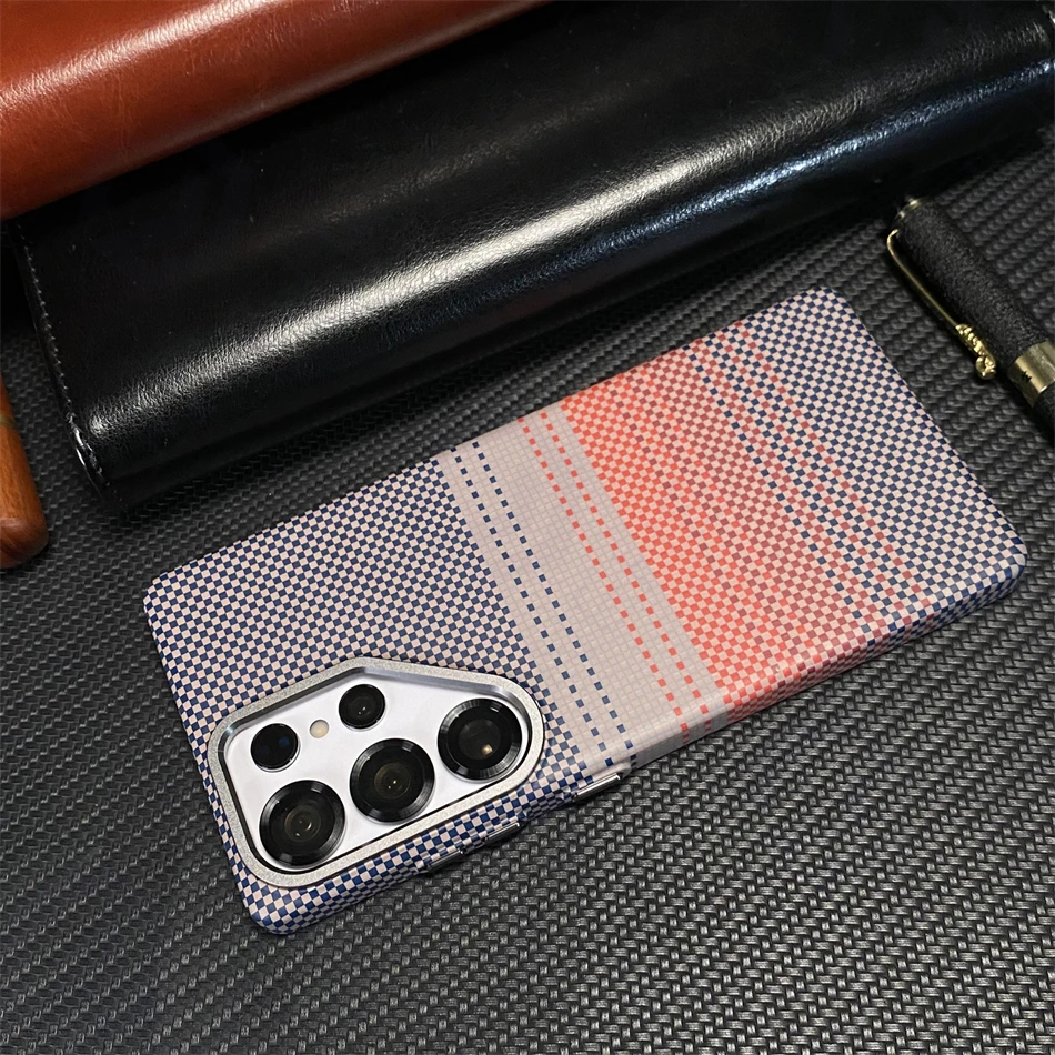 Enhanced Carbon Fibre Patterned Magnetic Slim Shockproof Cover