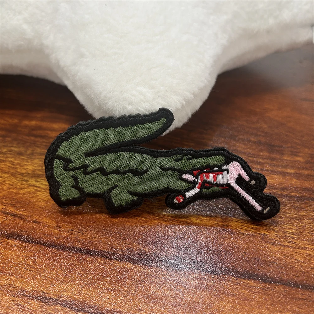 Bite Crocodile Morale Badge Cartoon Embroidery Patch Armband Backpack Sticker