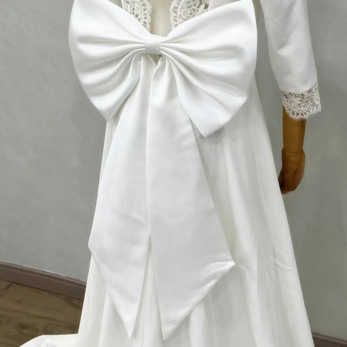 Bridal dress decoration Bridal Bow Detachable Satin Long Women's Wedding Dress Accessories in Multiple Colors