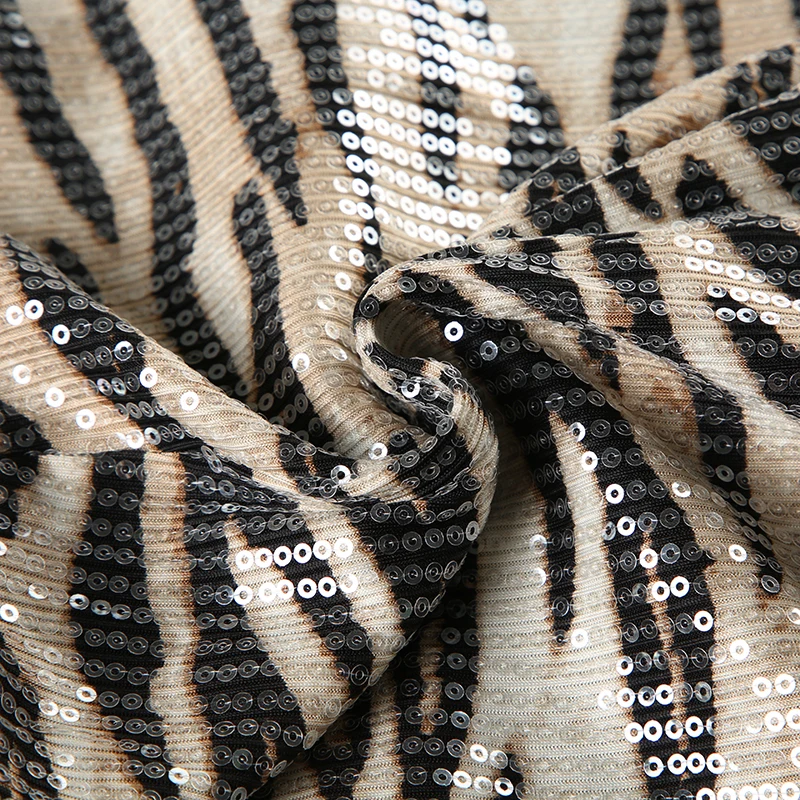 Pantalones cortos sexis con lentejuelas y estampado de leopardo para mujer, modernos y elegantes, estilo urbano.
