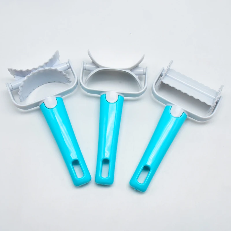 Dough Scraper Baking Tool Dough Cutter Cookie Cutters Baking Accessories Dumpling Maker Dumpling Maker Dough Cutter Dumpling Mould Pie Ravioli Kitchen Pastry Tools Biscuit Cookie Roller Home Kitchen Accessories