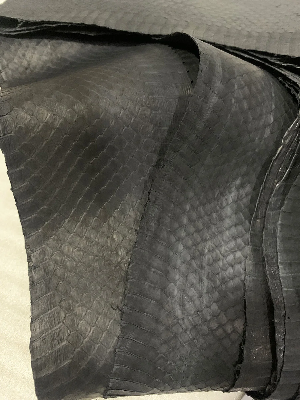 대형 블랙 가죽 뱀 피부, 무광택 표면, 인쇄, 전화 케이스, 벨트, DIY, 수제 시계 스트랩, 재료 만들기