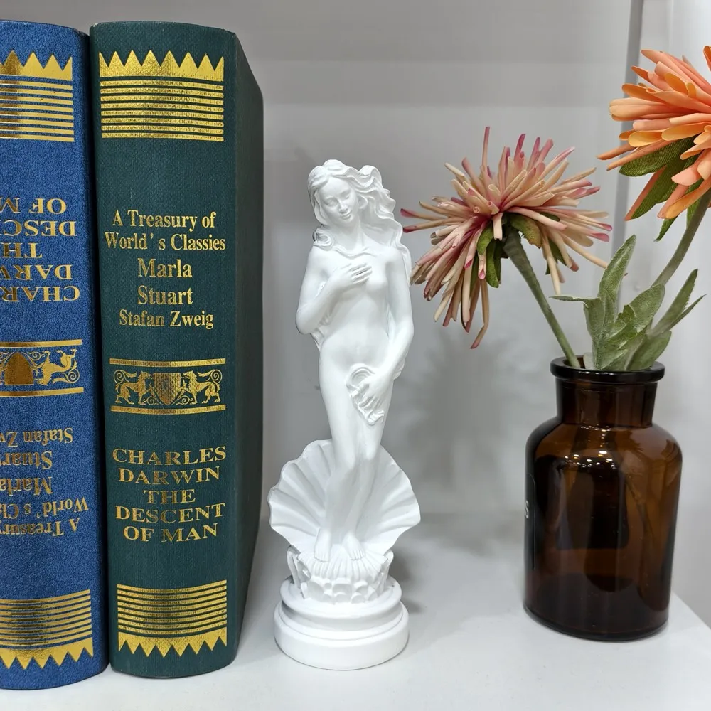 Aphrodite Statue 18cm Resin White Greek Sculpture The Birth of Venus Figurines Bookshelf Desktop Decor Classical Renaissance