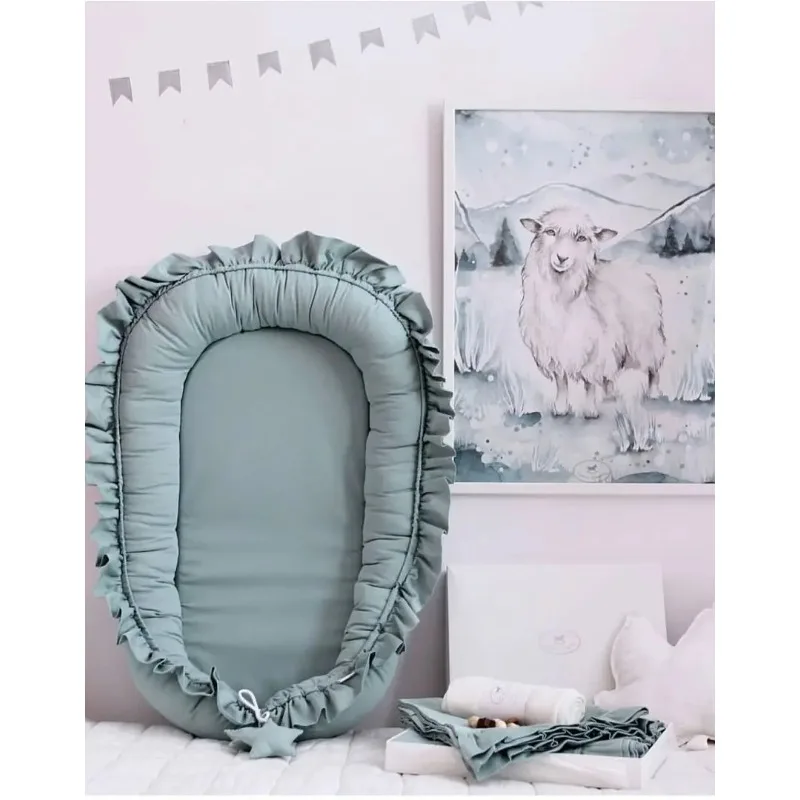 Uroczy kokon niemowlęcy z falbanką 60x95cm - obrazek 4