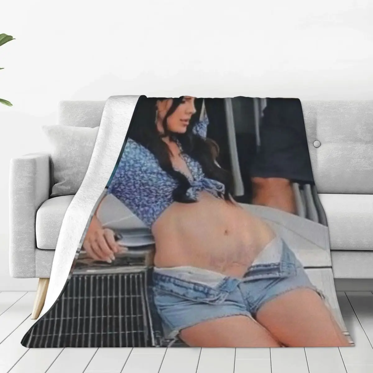 

Singer Lana Del Rey Ldr Anime Blankets Coral Fleece Plush Winter Multifunction Warm Throw Blankets for Home Travel Bedspread