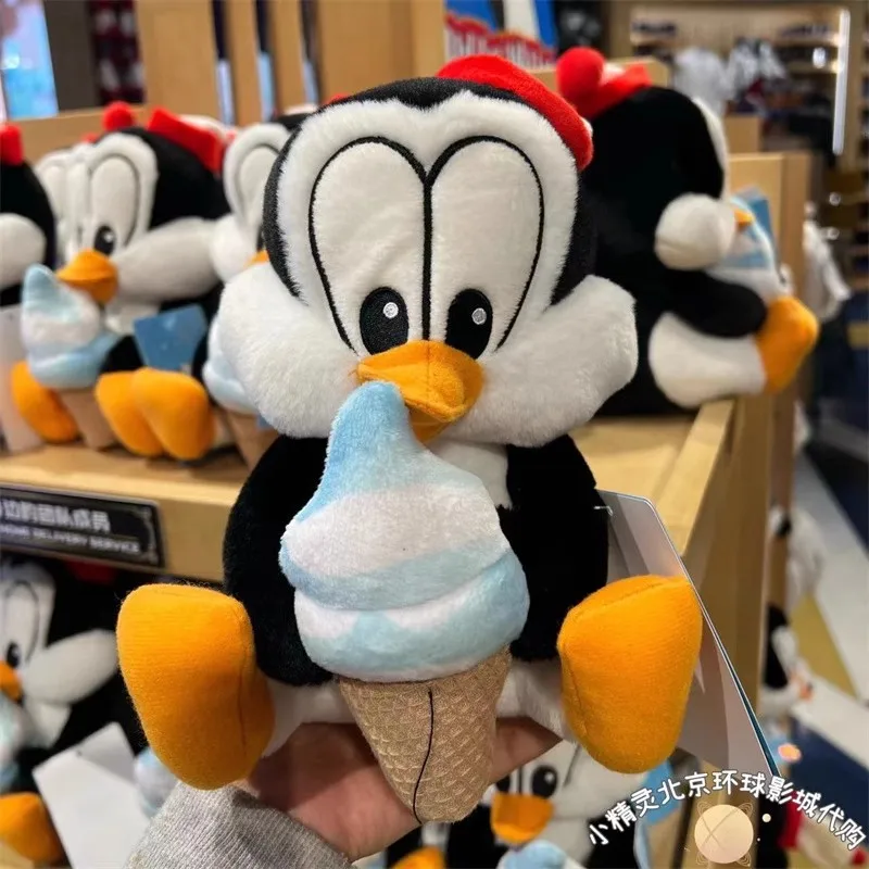 

Original Beijing cinema shopping agent 2024 Little penguin Chilly Willy plush toy pendant cartoon cute doll