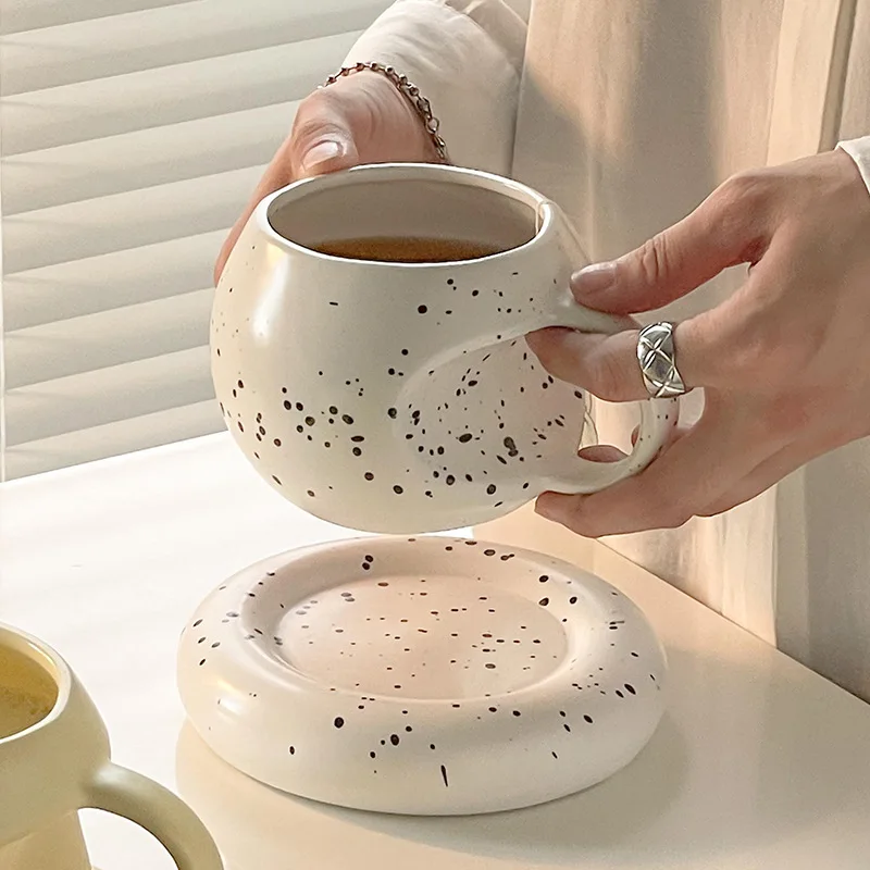 https://ae01.alicdn.com/kf/Scc2f8fe80bda4f88a07cf4faac9f2eddB/300-ml-Cute-Ceramic-Mugs-Coffee-Cups-Korea-Bubble-Coffee-Cups-Breakfast-Milk-Juice-Tea-Handle.jpg