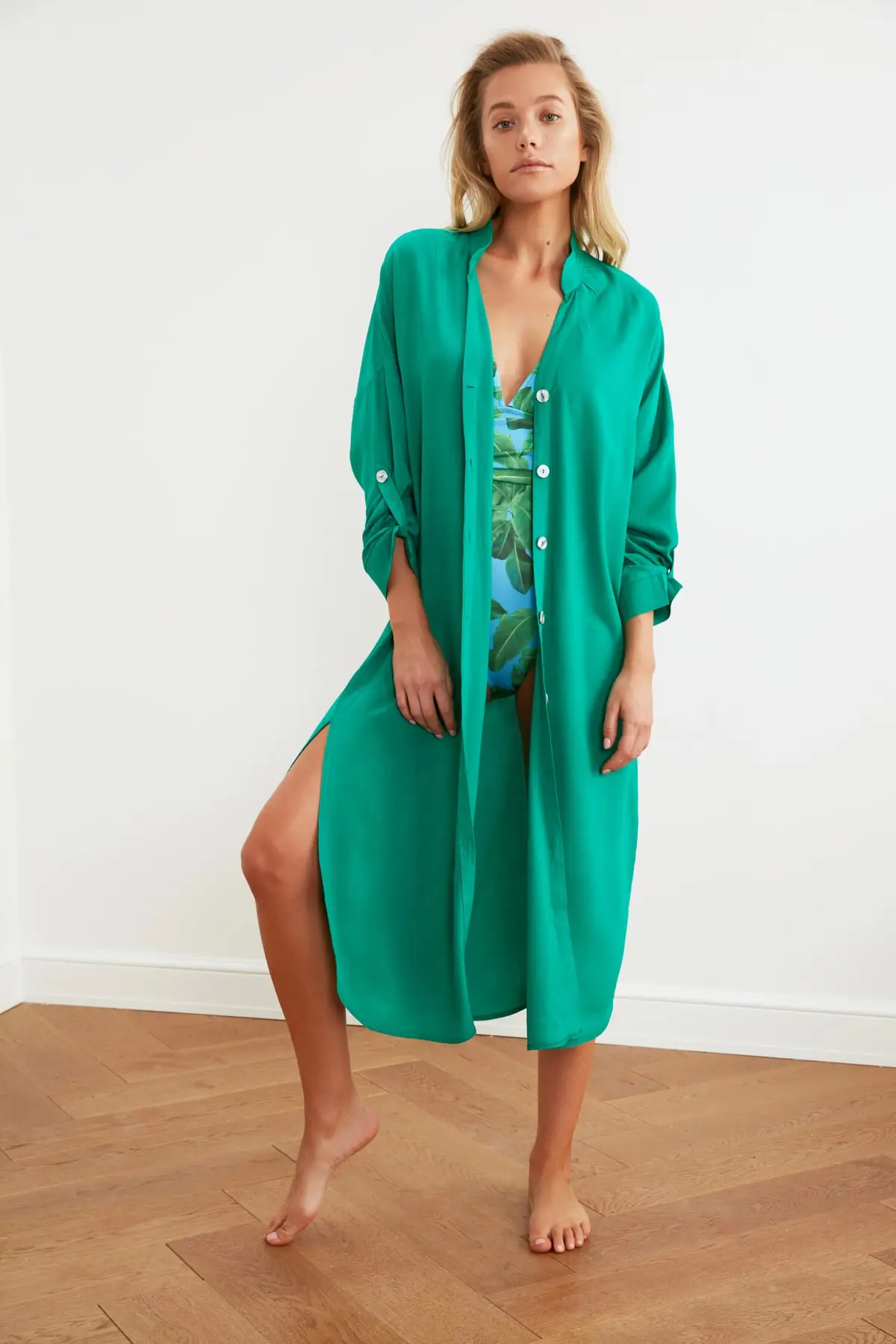 Trendyol Shirt-Shaped Beach Dress TBESS21EL3318 Trendyol Shirt-Shaped Beach Dress TBESS21EL3318