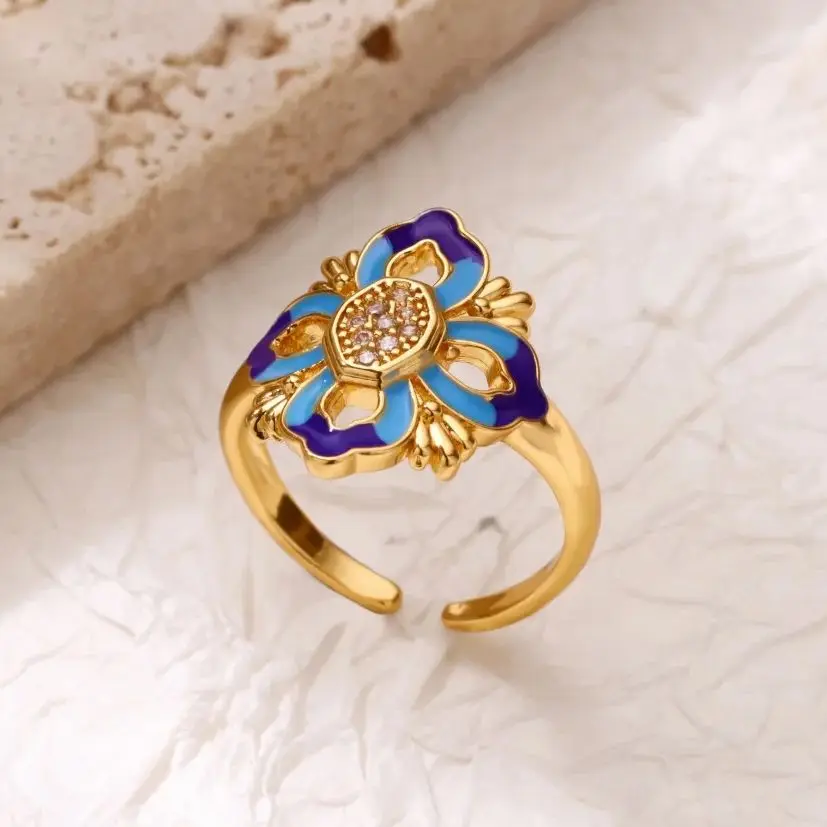 Zircon Four-leaf Clover Ring Gold Color Adjustable