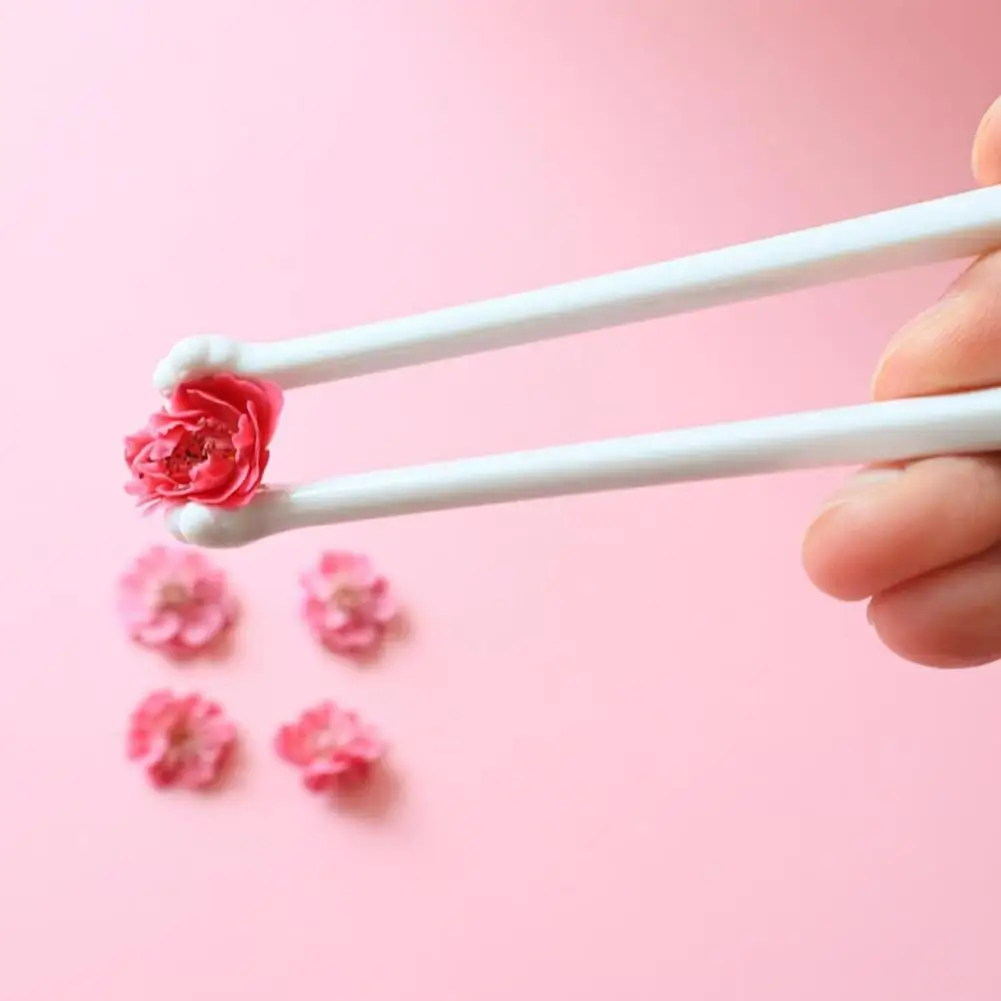 Plastic Cat Paw Chopsticks for Kids Beginner Easy Use