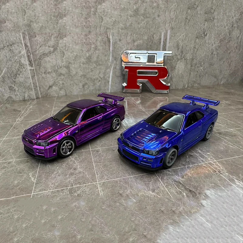

1:64 Scale Diecast Alloy Rlc R34 Nissan Skyline GTR R34 Cars Toy Model Classic Engine Open Cover Adult Collection Souvenir Gifts