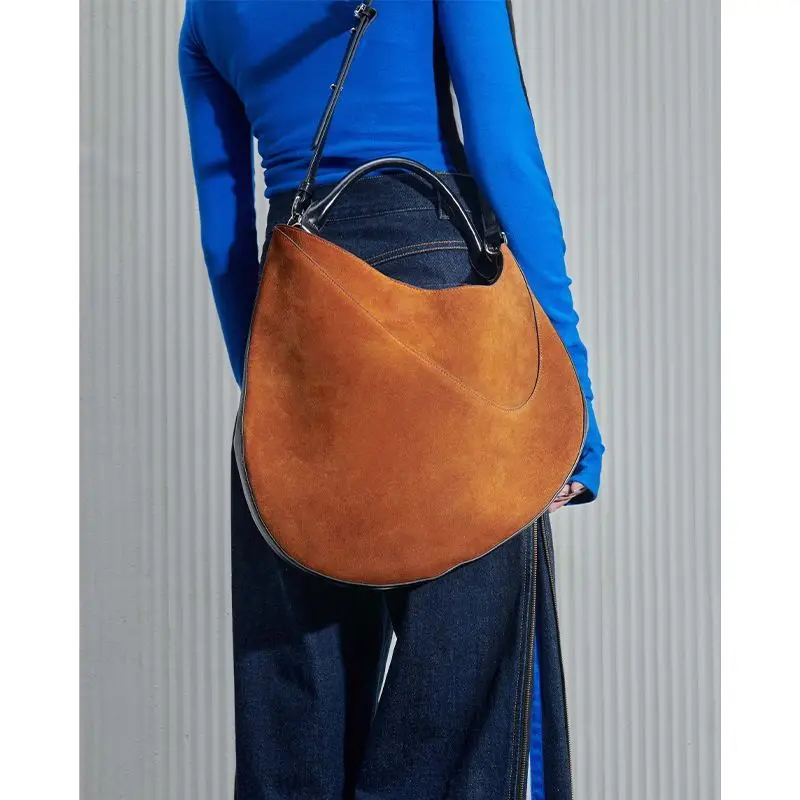 Autumn and Winter Vintage Women's Bag Large Capacity Suede Shoulder Bag Solid Color Simple Casual Commuter Bag Retro Handbags