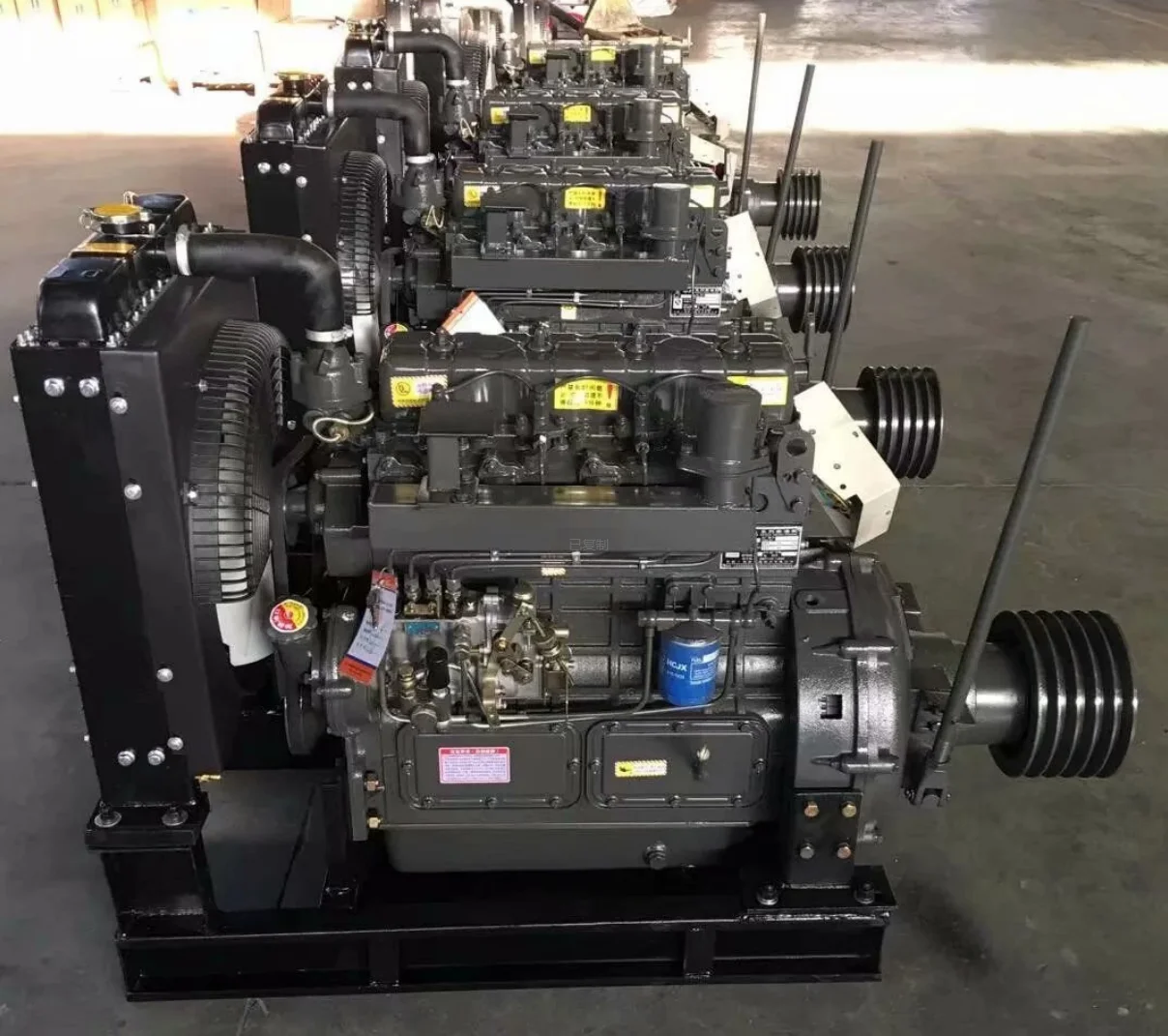 מנוע דיזל ZH4100ZP 4 צילינדרים 50kw 62.5kva 68Hp 2000rmp מקורה במים מנוע דיזל Weifang Ricardo עם צינור