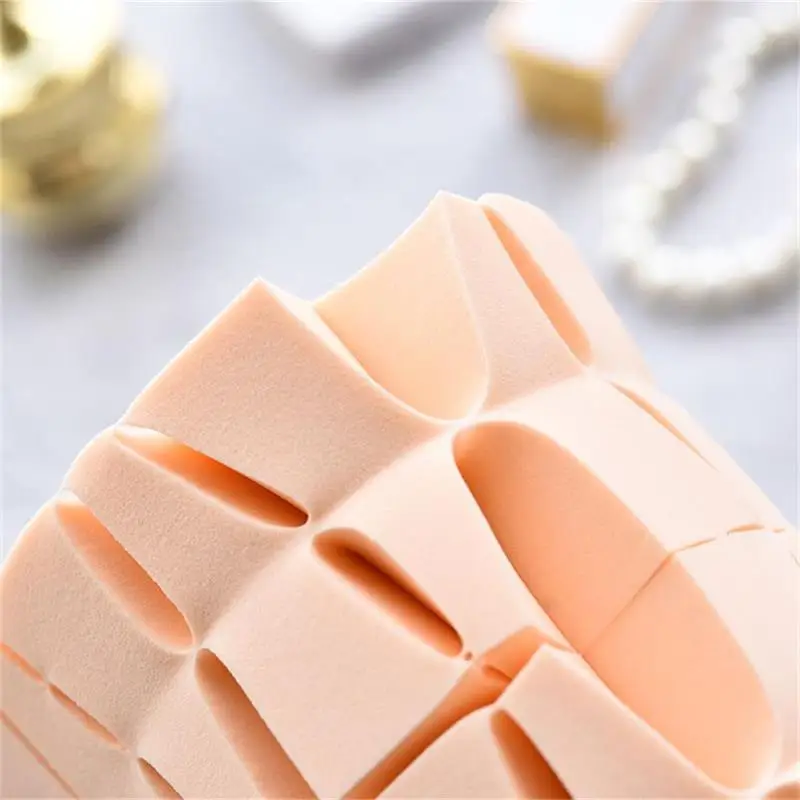 

Makeup Sponge Blender For Face Curve Blending, Latex Free, Small Wedge Shaped Smooth Apply Beauty Sponge Applicator For Liquid