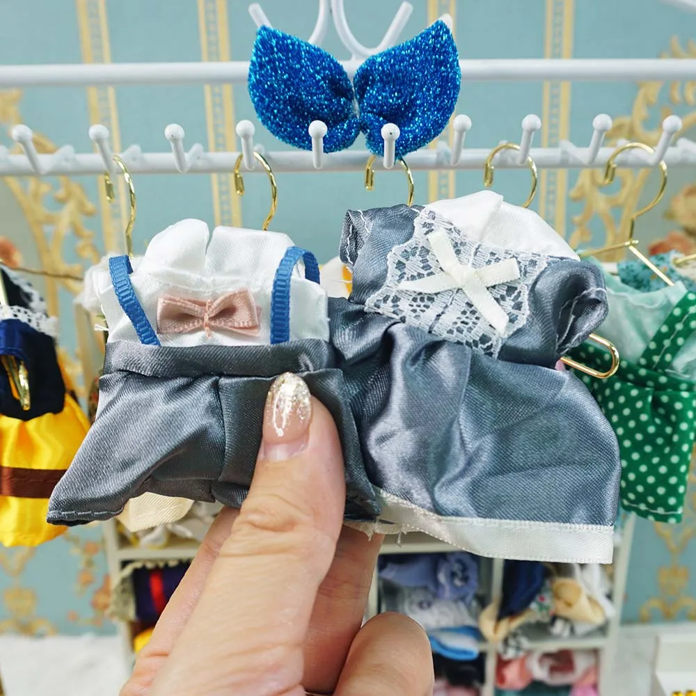 Dollhouse Accessories: Fashionable Forest Animal Family Clothing Set