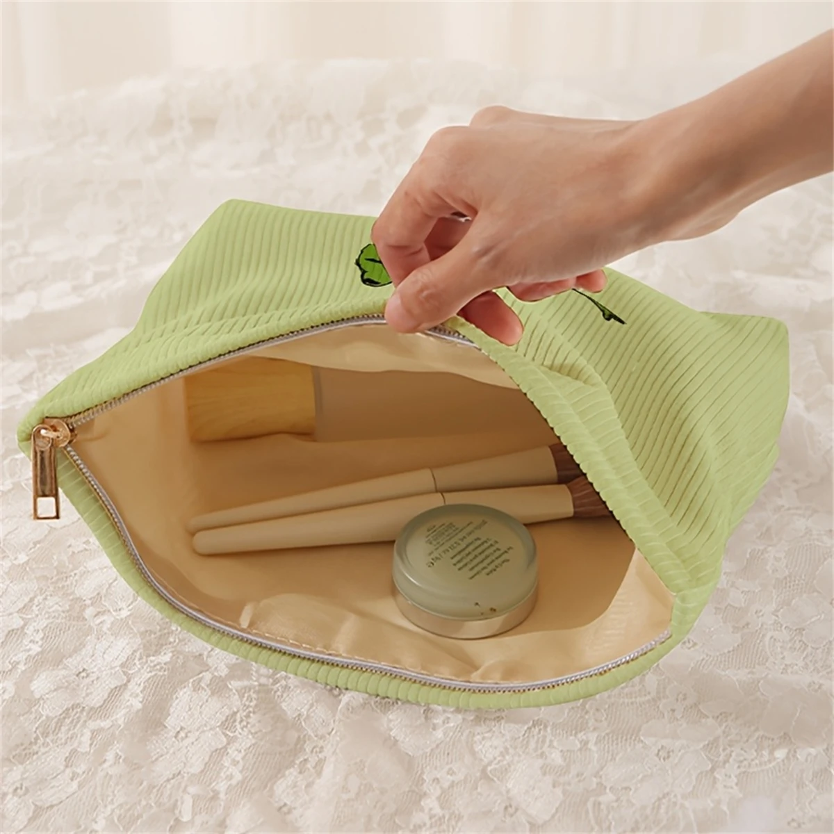 1 frog patterned corduroy makeup bag, lightweight zipper makeup storage box, multifunctional bag with lining