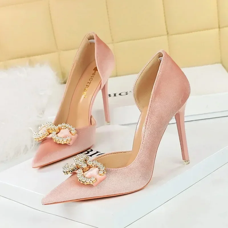 

SHOES Banquet High Heels Pointed Thickened Side Cut Pearl Bow Single Shoe