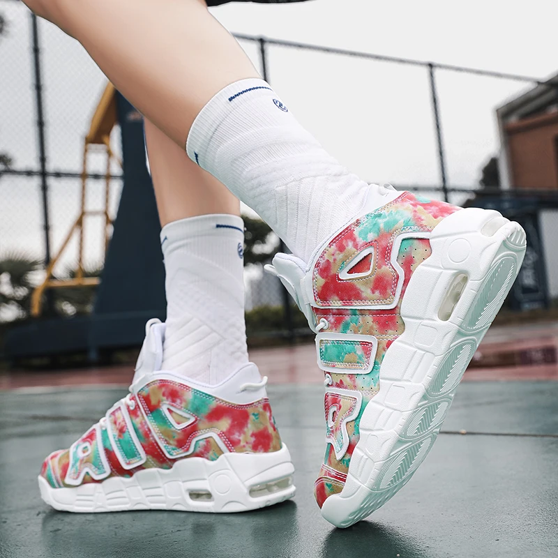 Basketball Shoes Comfortable Men Running Skateboarding Shoes for Women Black Moccasin Woman Sports Classical basketball shoes