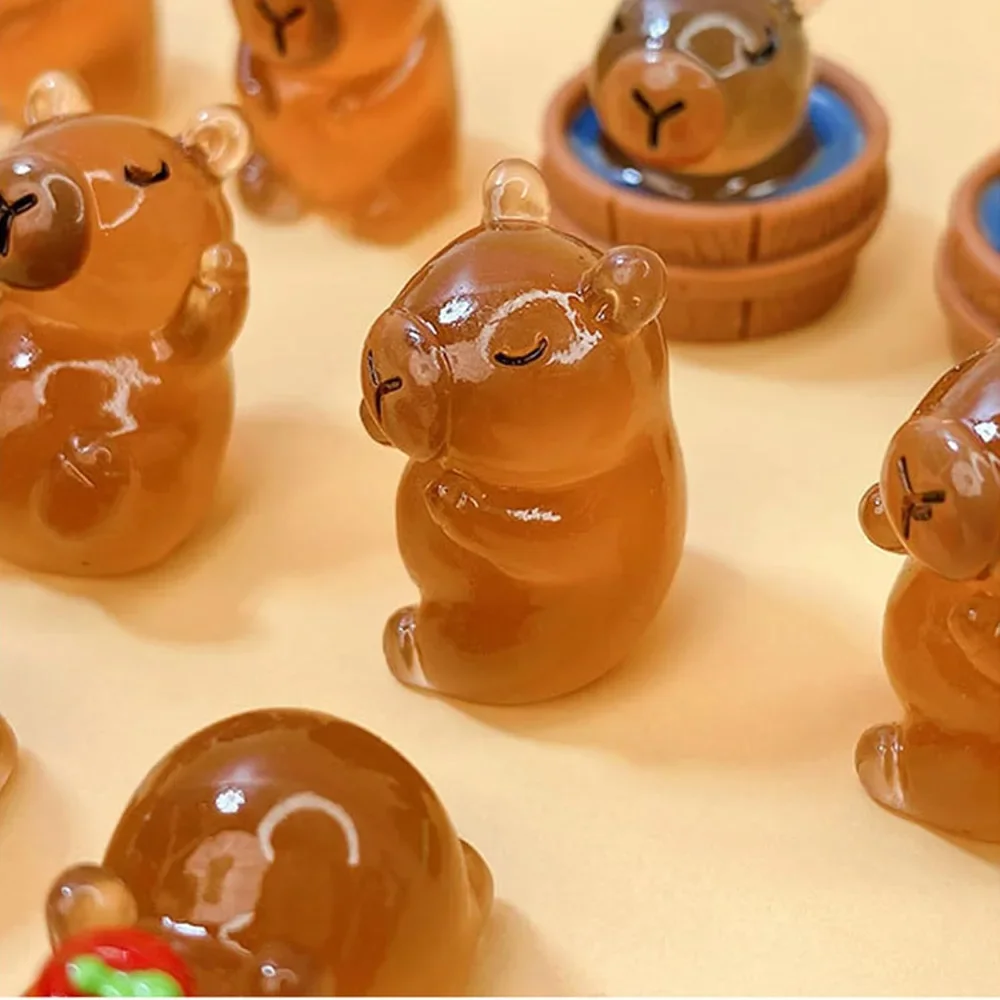10/20pcs Luminous Capybara Mini Resin Animals Figurines,Glow At Night Outdoor Craft Decor for Miniature DIY Garden Accessories 6