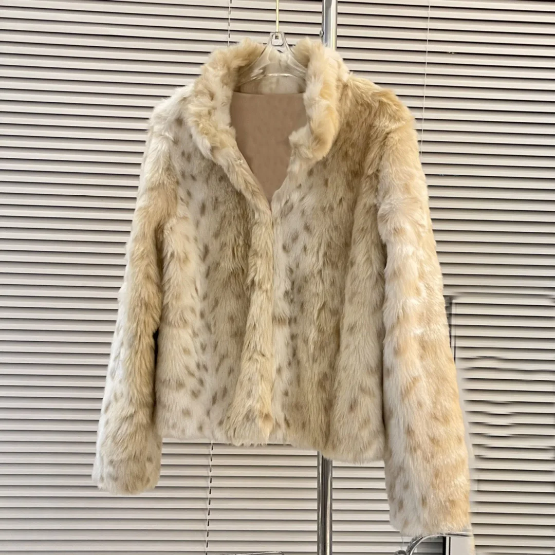 

2023 Women's Clothing Fashion warm classic faux fur coat Winter New 1026