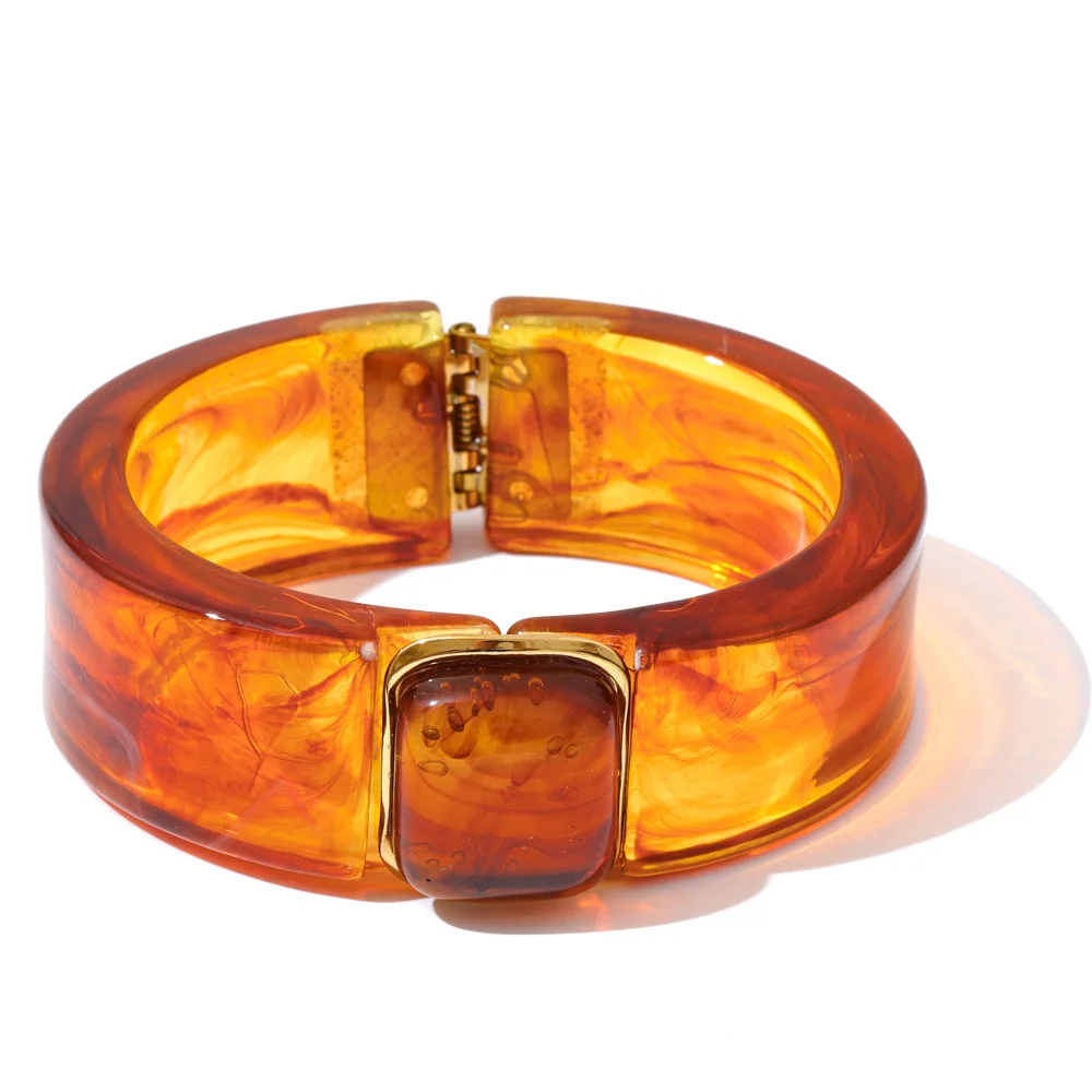 YH7594A Amber