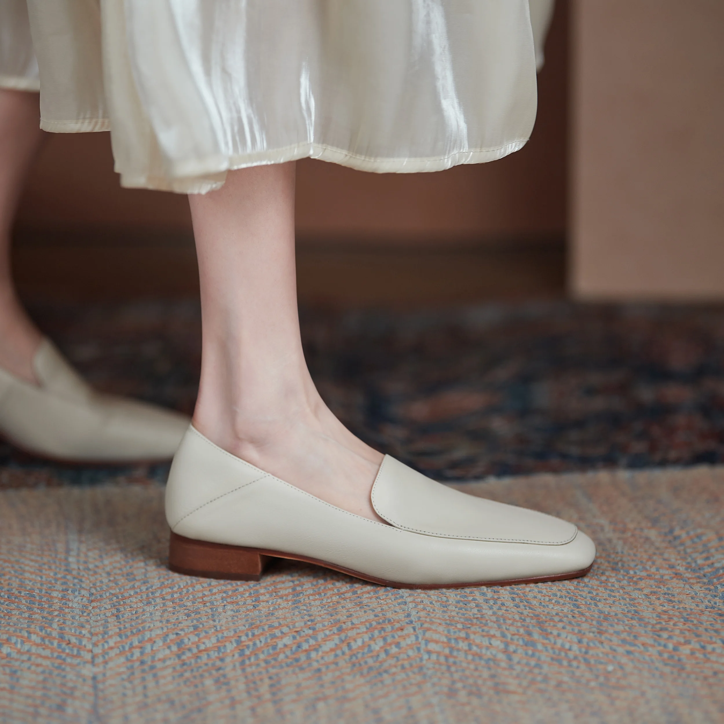 Women's genuine leather square toe slip-on flats loafers leisue soft comfortable moccasins casual espadrilles shoes for women