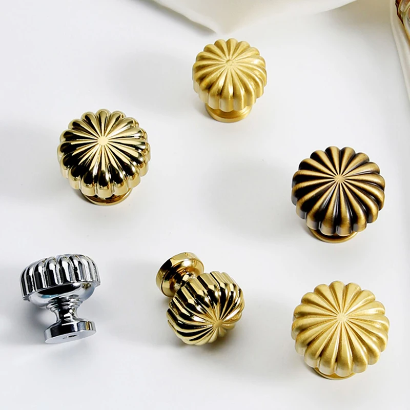 

Retro 4PCS Solid Pure Brass Furniture Pulls Knobs Drawer Knobs Cupboard Wardrobe Kitchen Shoe Dresser TV Wine Cabinet Pull Knobs