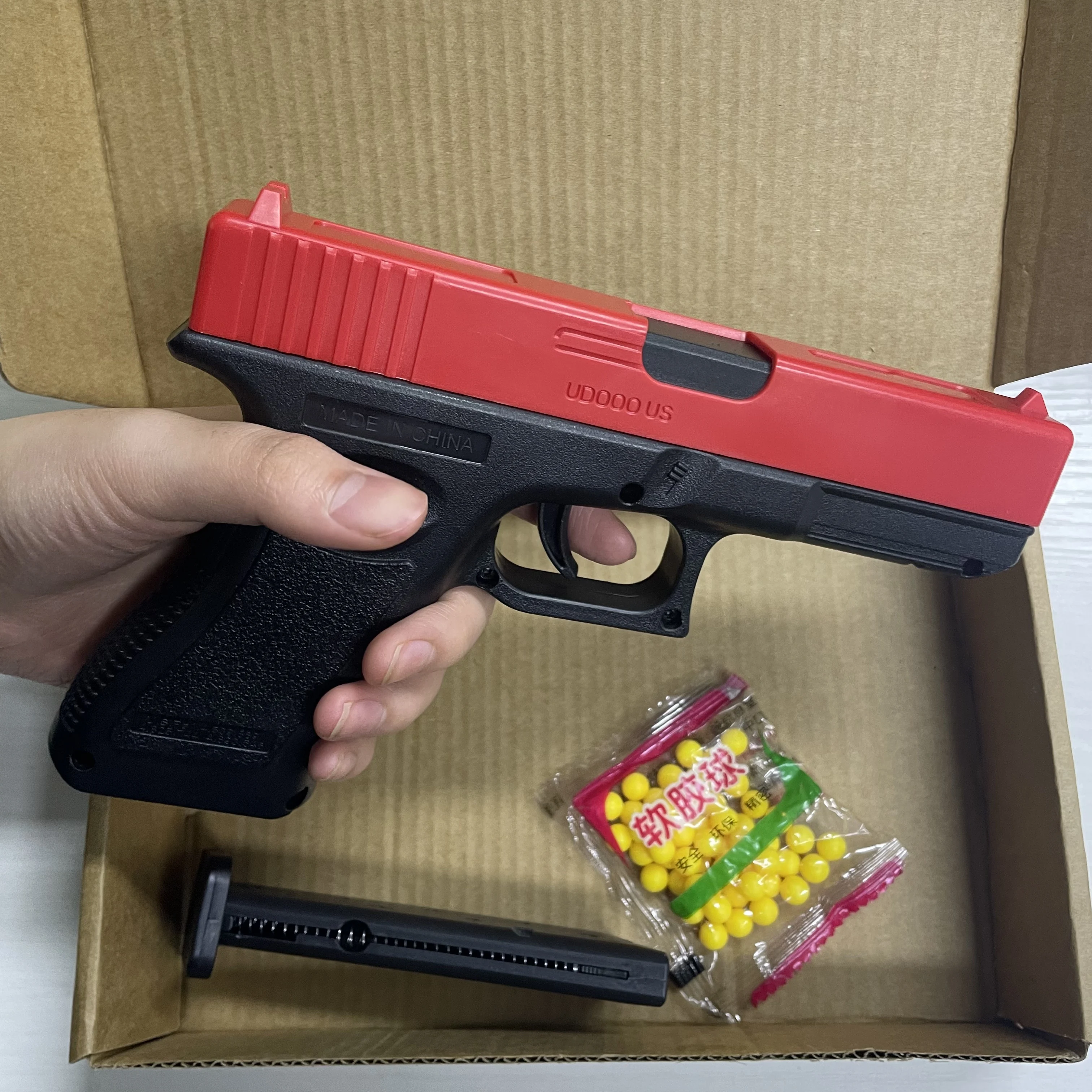 2025 New Soft Bullet Airsoft Pistol Manual G17 Glock Toy Gun Lower Magazine Laser Outdoor Sports CS Game Weapon Children Gift 3