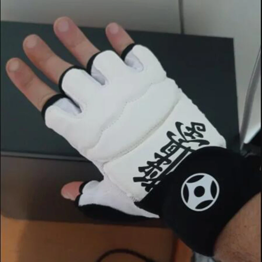 Kyokushin Kai Karate Gloves Fighting Hand Protector Martial Arts Sports Karate Kyokushin Professional Fitness Boxing Pu Gloves martial arts protector set
