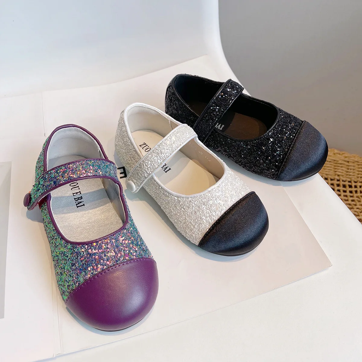 

New Children Leather Shoes Soft Sole Princess Shoes British Style College Style Single Shoes Non-Slip Casual Splicing color