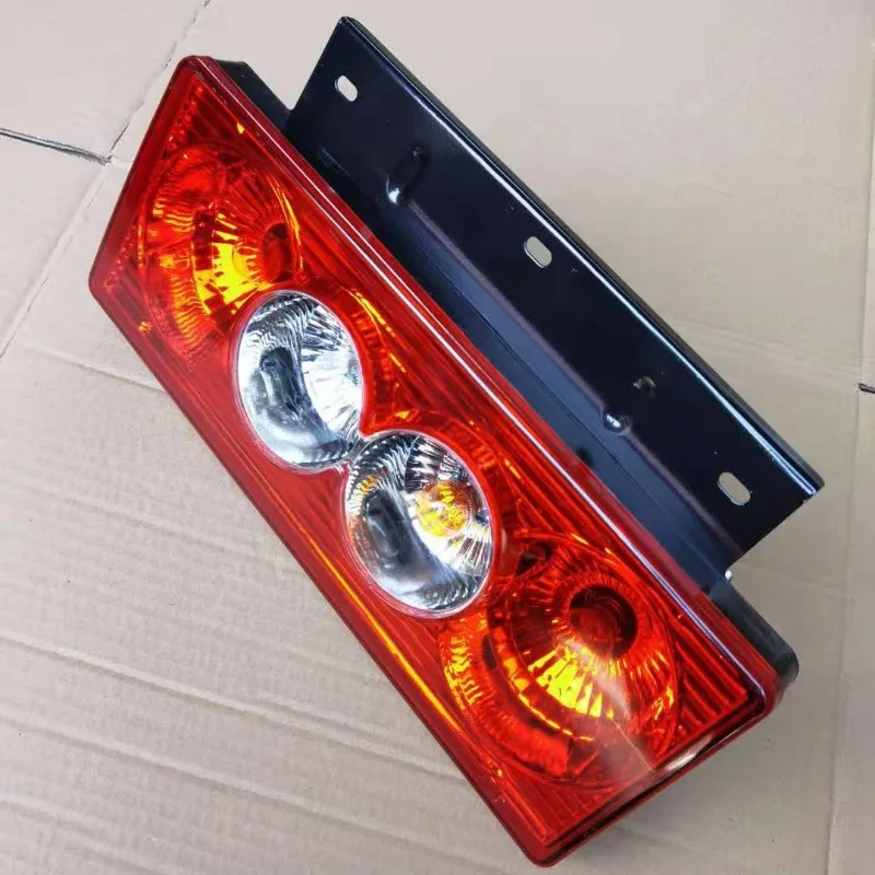 

For to the rear taillight assembly of the Aoling MRT CTX, OMACO S3, TX, TS, CTS steering taillights for the Foton truck