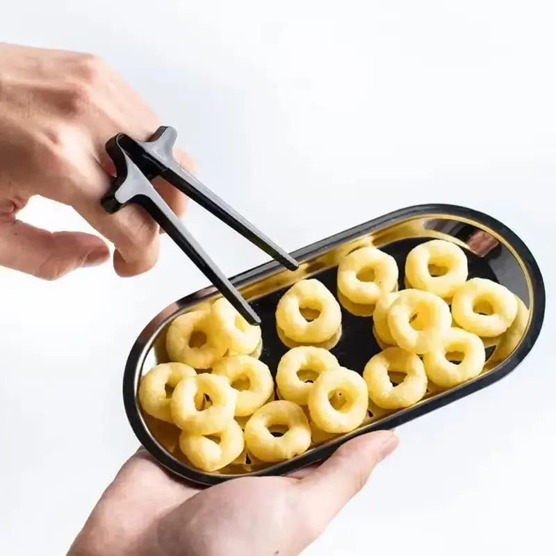 Finger Chopsticks for Gamer Gaming Snack Clips Plastic Snack Food Finger Tongs Lazy Artifact Assistant Tool
