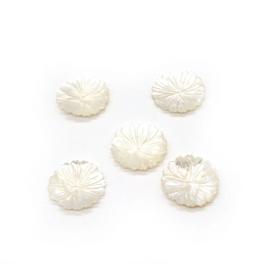 

28mm Natural Seawater Shell Flower Beads for Jewelry Making Supplies DIY Necklaces Bracelet Earring Charms Accessories Wholesale