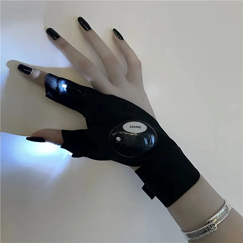 Korean INS Internet Celebrity Bar Dancing Girl Hip-hop Super Cool Functional Portable Half Finger Luminous Sleeve Gloves Trendy luminous gloves