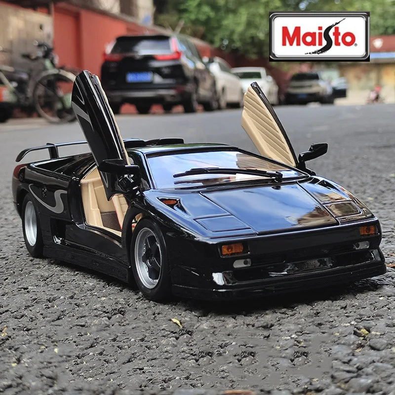 

Maisto 1:18 Lamborghini Diablo SV Alloy Sports Car Model Diecast Metal Toy Vehicle Car Model Simulation Collection Children Gift