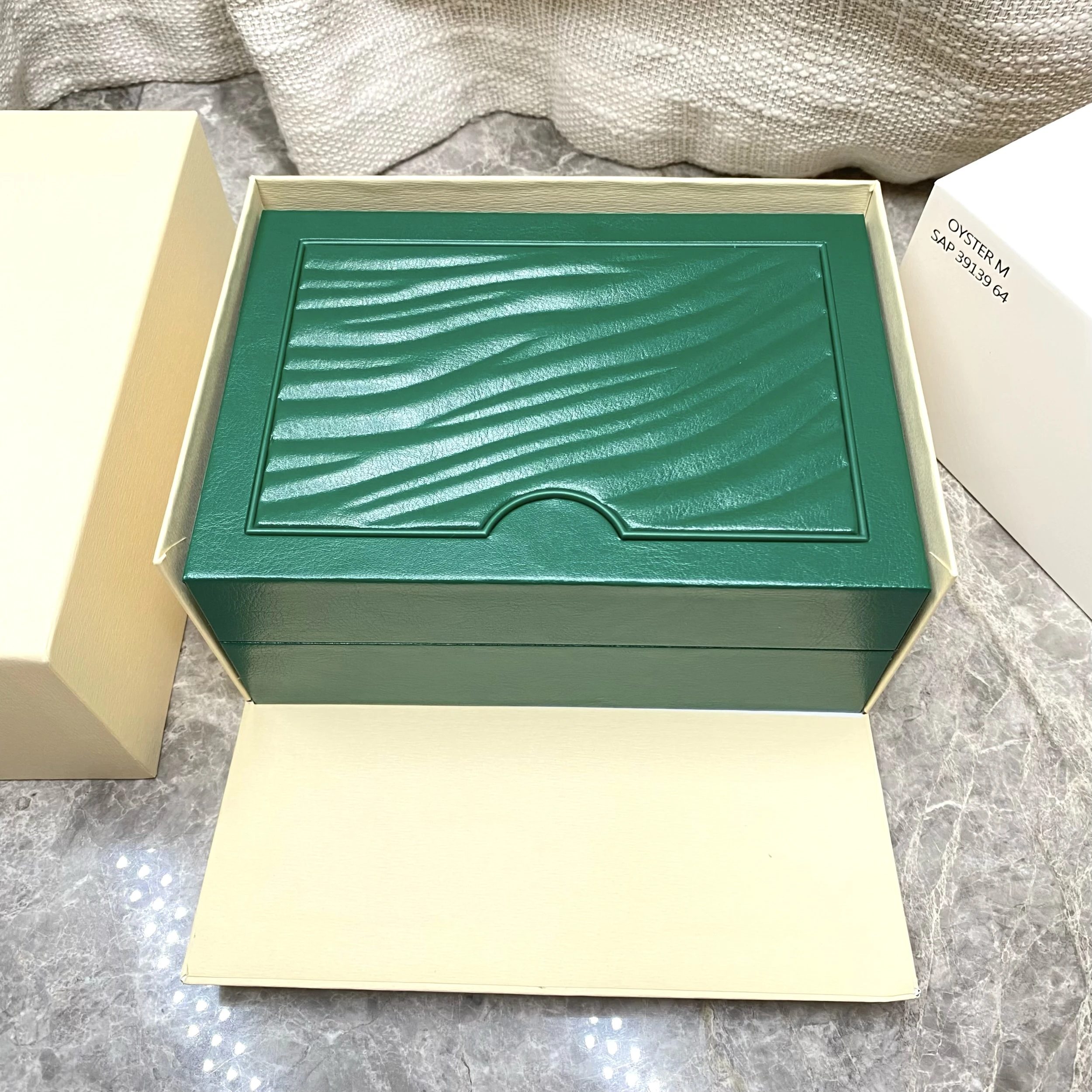 High Quality Luxury Green Watch Box Watch Accessories Watch Display Case Automatic Can Customized Top Super Watches Factory_voghion.com