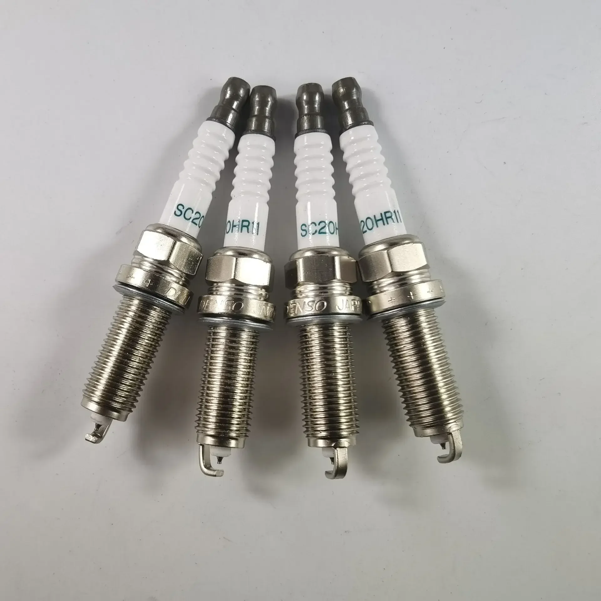 Spark Plug 4 PCS 90919-01253 SC20HR-11 For Toyota Prius Scion Lexus