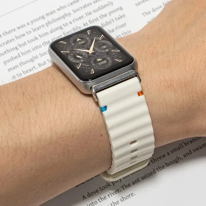 Sport Silicone Strap for Smartwatch - Durable Rubber Bracelet for Fitness Tracking