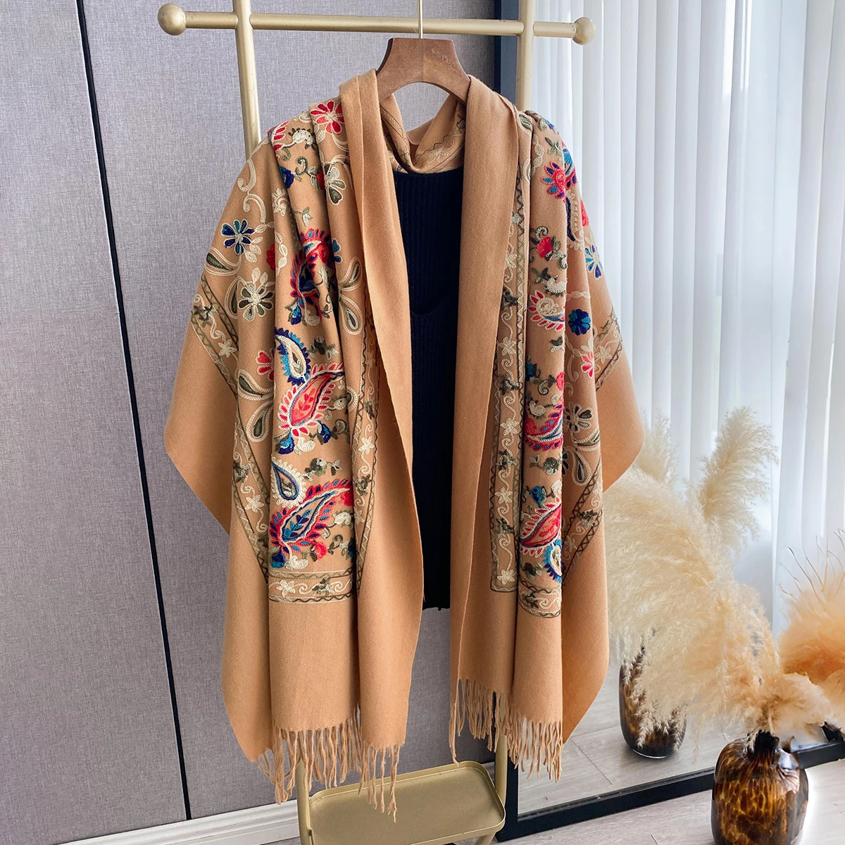 Luxury Winter Embroidery Cashmere Scarf Women New Design Warm Pashmina Blanket Poncho Scarves Female Shawl Thick Foulard Bufanda