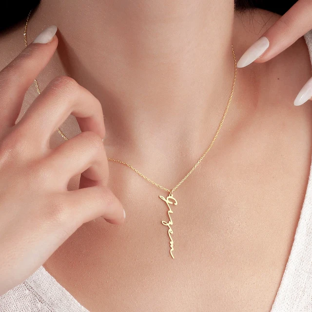 Collier en acier inoxydable avec nom personnalisé pour femme, tour de cou vertical personnalisé, cadeau d'anniversaire pour couple, fête de Léon