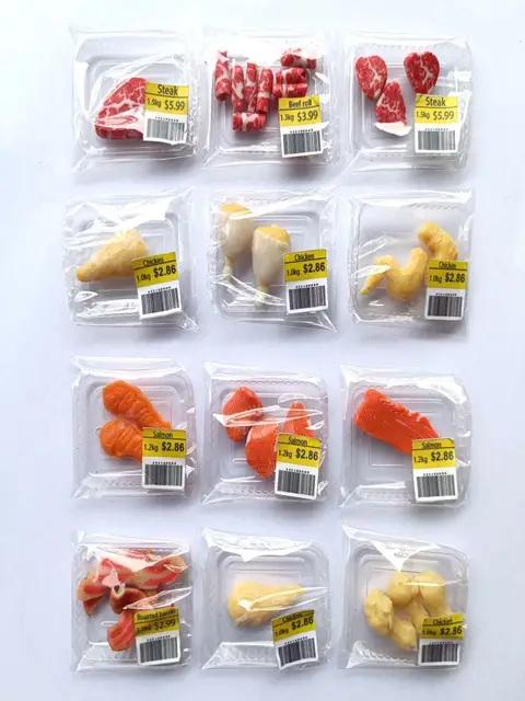 New Miniature Supermarket food simulation beefsteak salmon Bacon beef roll for Doll House Mini Kitchen Clay food Accessories