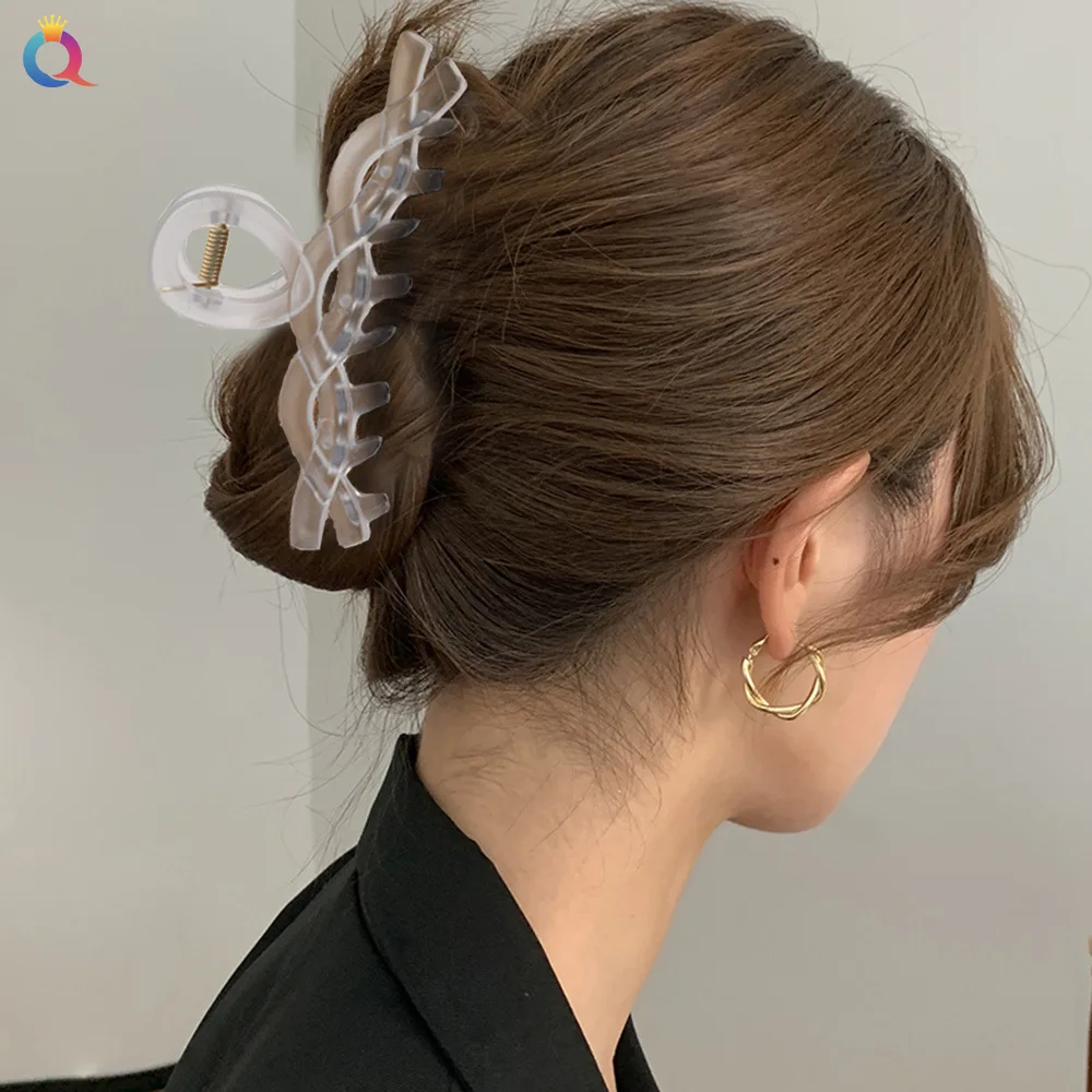 2023 New Spring Candy Color Clear Frosted Texture Updo Hair Grab Clip Korean Style Simple Twist Clip Hairpins  Hair Accessories clear cat paw shape duckbill hair clip spring summer hair clip for woman girls taking photo high ponytail bangs hairpin