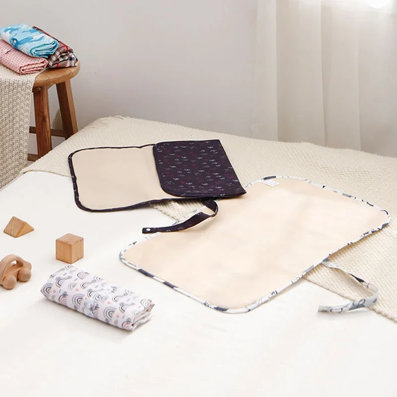 Foldable Baby Diaper Changing Pad Waterproof Newborn Diaper Pad Portable Toddler Changing Table Durable Oxford Baby Sheet