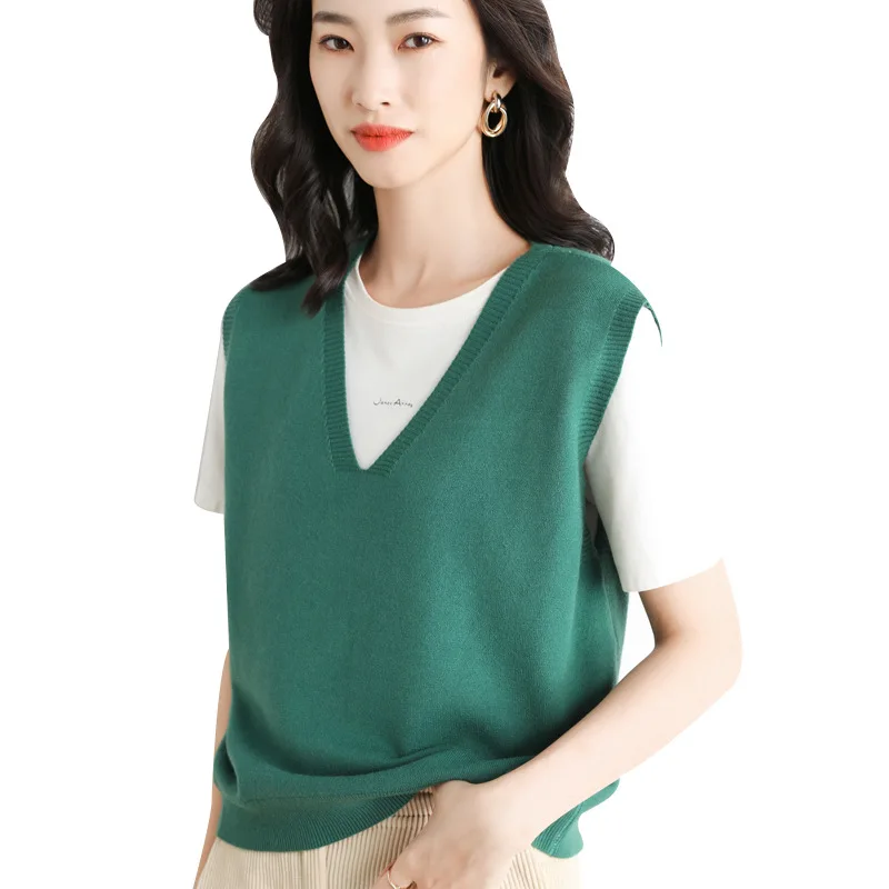 2026 Sweater Vest Spring Autumn Warm Fashin Korean Soft Loose Knit Vest V-neck Knitwear Solid Pullovers Short Style Sweater Vest